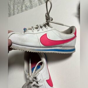 Nike White and‎ Pink Sneakers